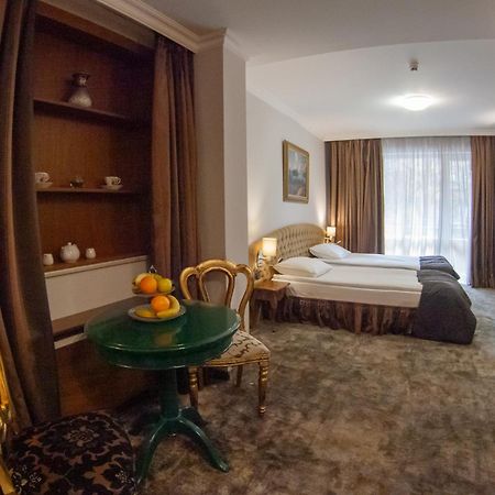Meg-Lozenetz Hotel โซเฟีย ภายนอก รูปภาพ